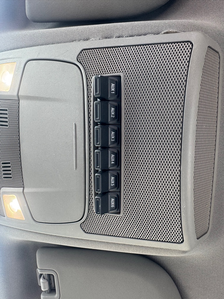 Photo 16 of this FORD F450
