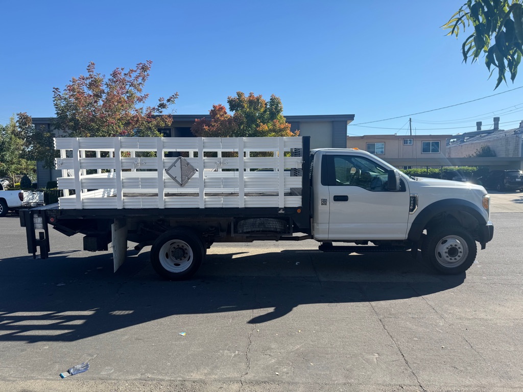 Photo 6 of this FORD F450