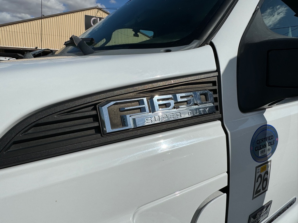 Photo 17 of this FORD F650