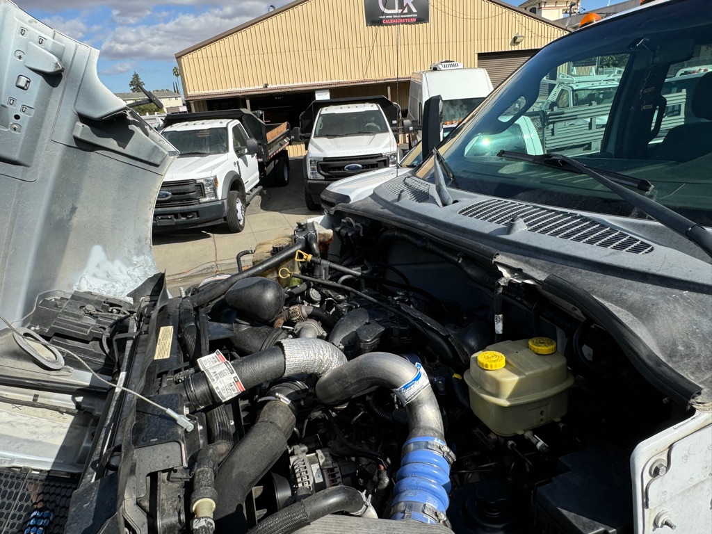 Photo 22 of this FORD F650