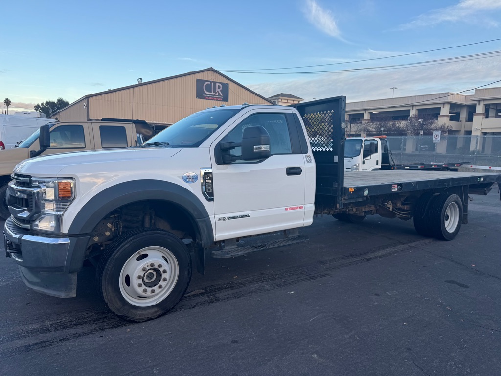 Photo 2 of this FORD F550