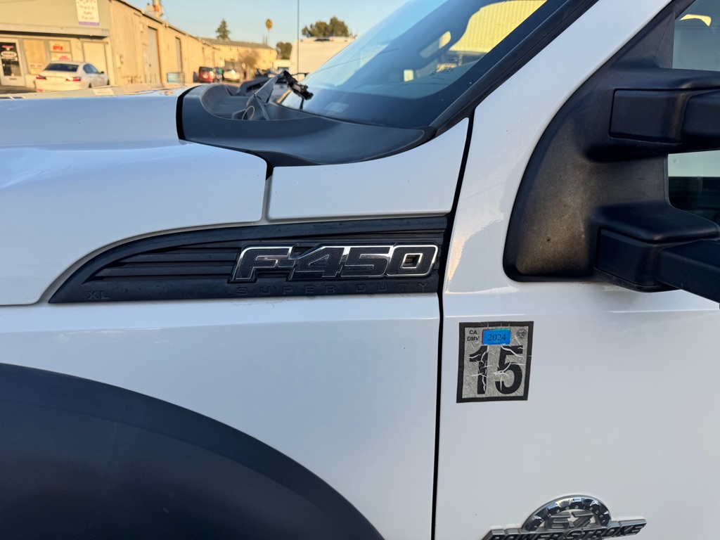 Photo 19 of this FORD F450