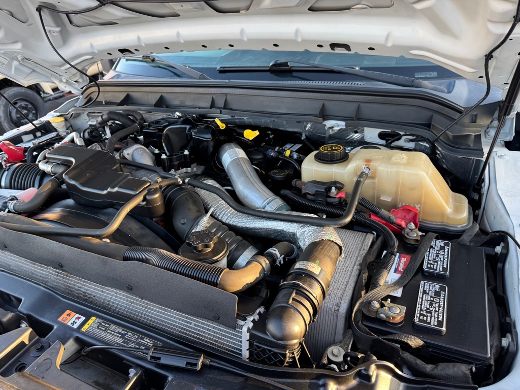 Photo 24 of this FORD F450