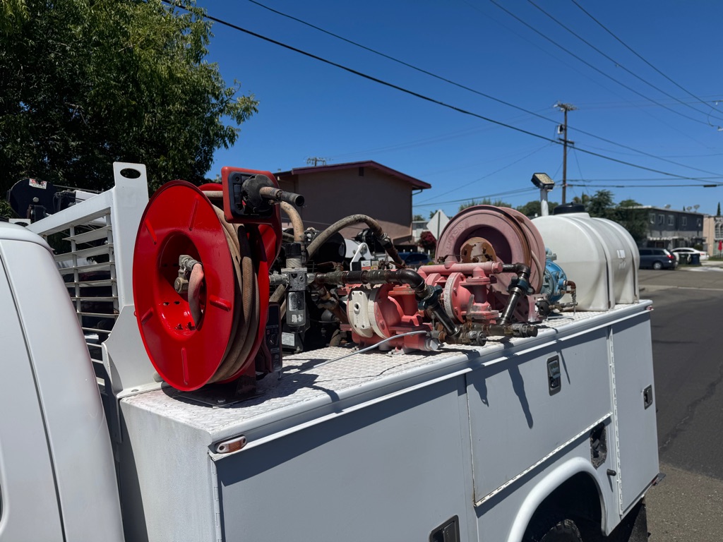 Photo 13 of this FORD F350