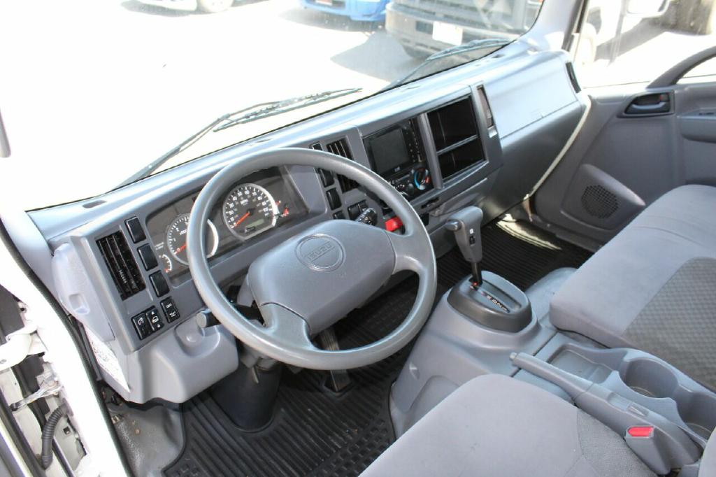Photo 8 of this ISUZU NPR