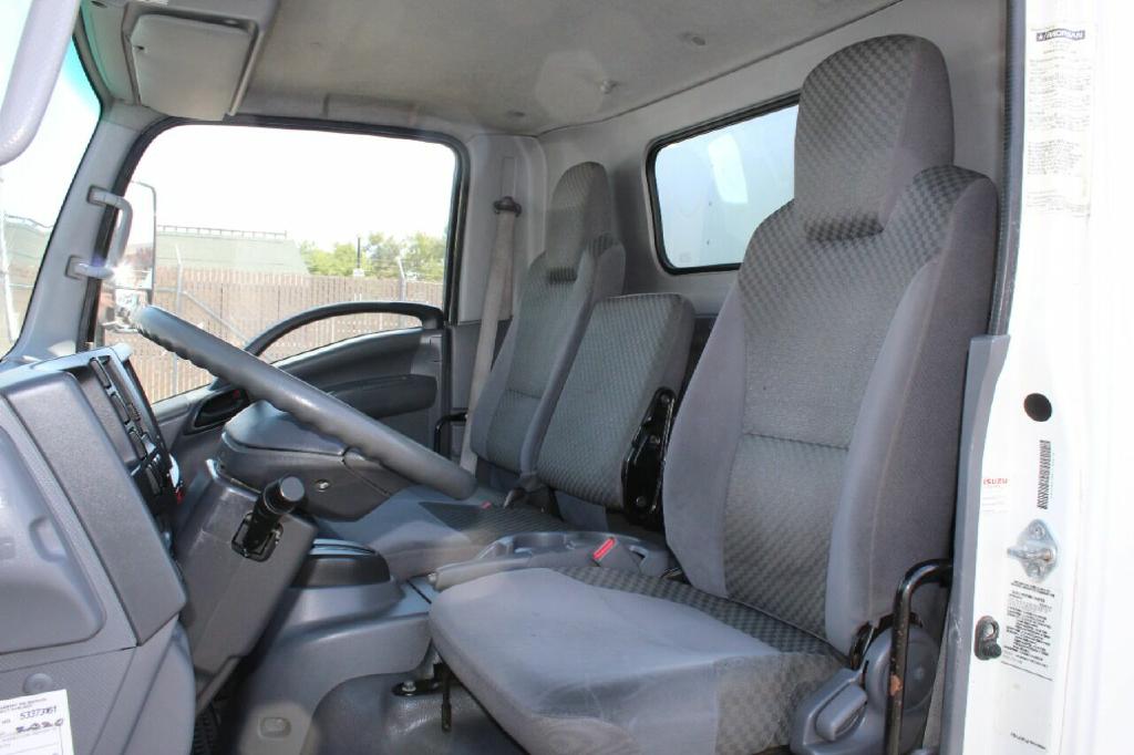 Photo 10 of this ISUZU NPR