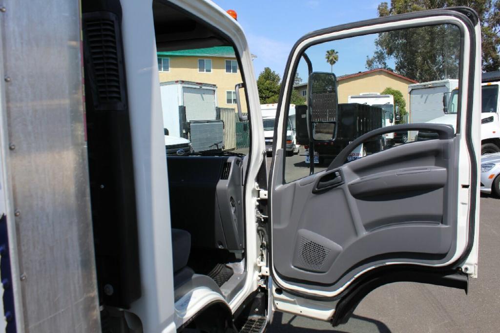 Photo 11 of this ISUZU NPR