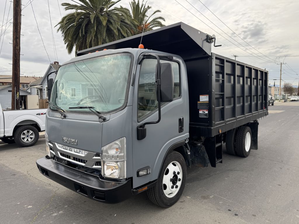 2018 ISUZU NRR