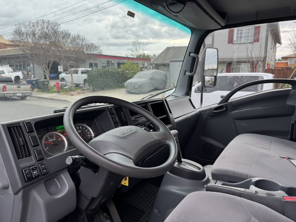 Photo 11 of this ISUZU NRR