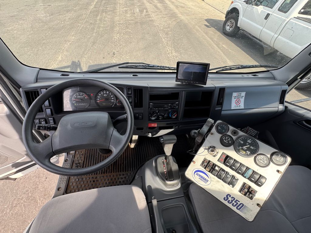 Photo 4 of this CHEVROLET 4500