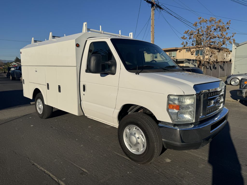 Photo 2 of this FORD ECONOLINE