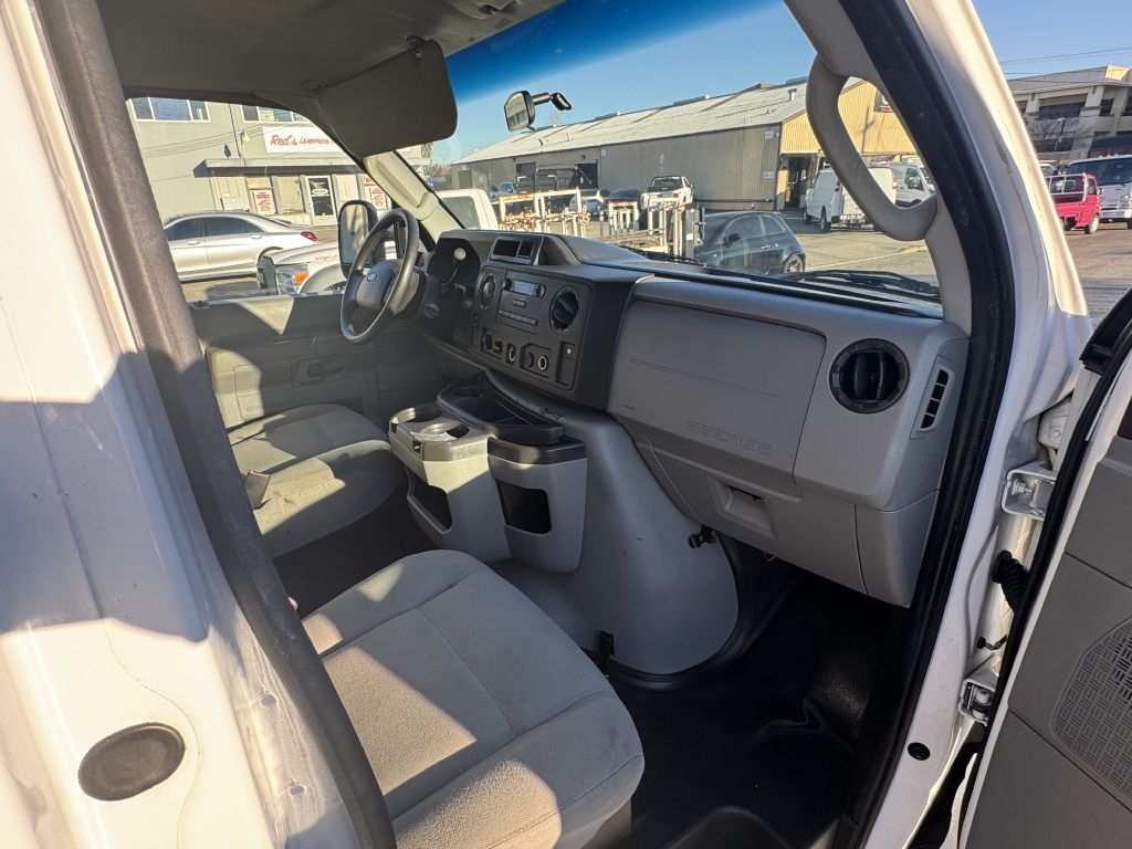 Photo 10 of this FORD ECONOLINE