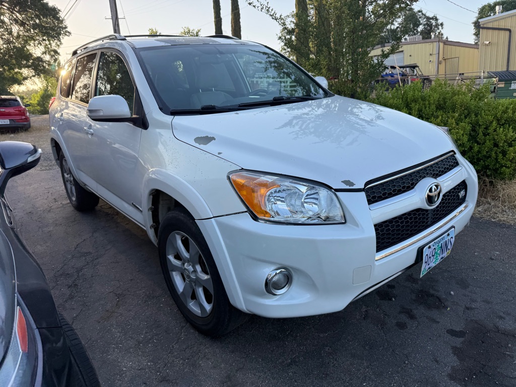 Photo 3 of this TOYOTA RAV4