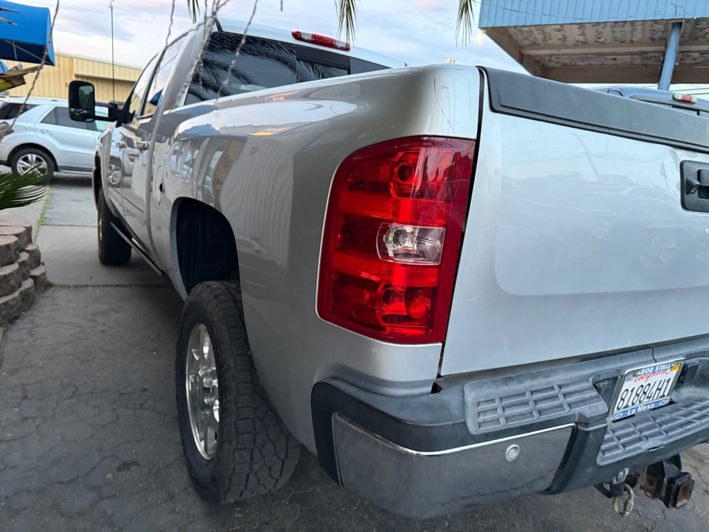 Photo 6 of this CHEVROLET SILVERADO 2500H
