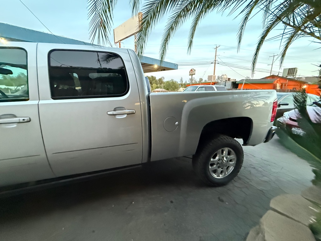 Photo 9 of this CHEVROLET SILVERADO 2500H