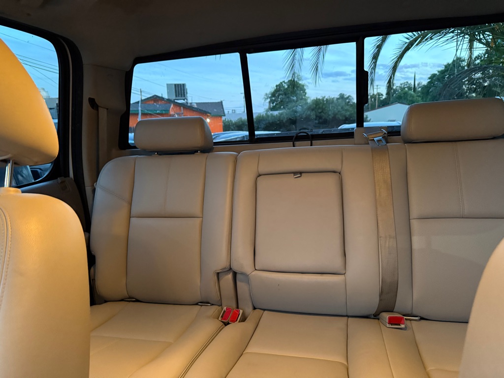 Photo 16 of this CHEVROLET SILVERADO 2500H