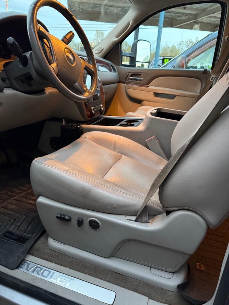 Photo 11 of this CHEVROLET SILVERADO 2500H