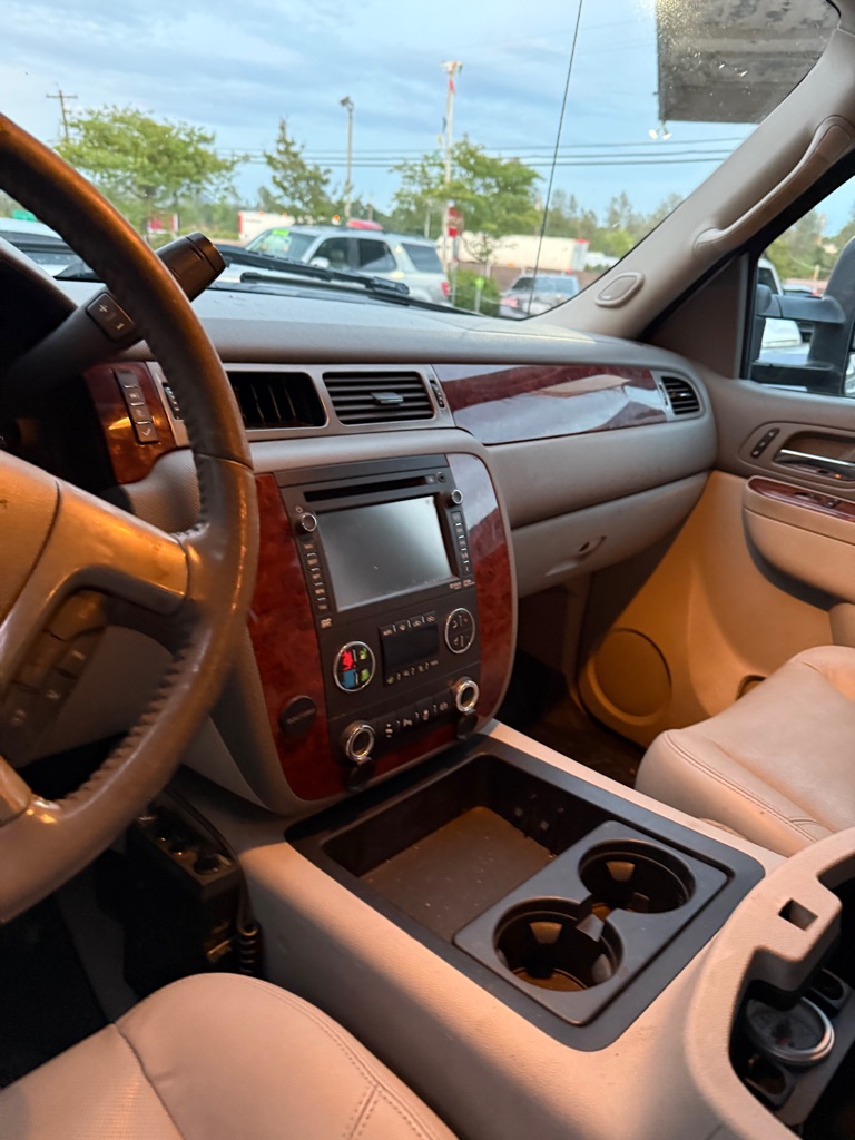 Photo 14 of this CHEVROLET SILVERADO 2500H