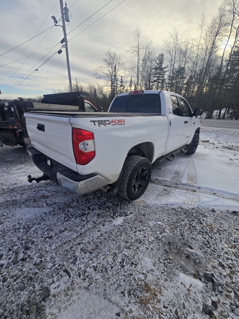 2018 Toyota Tundra SR5