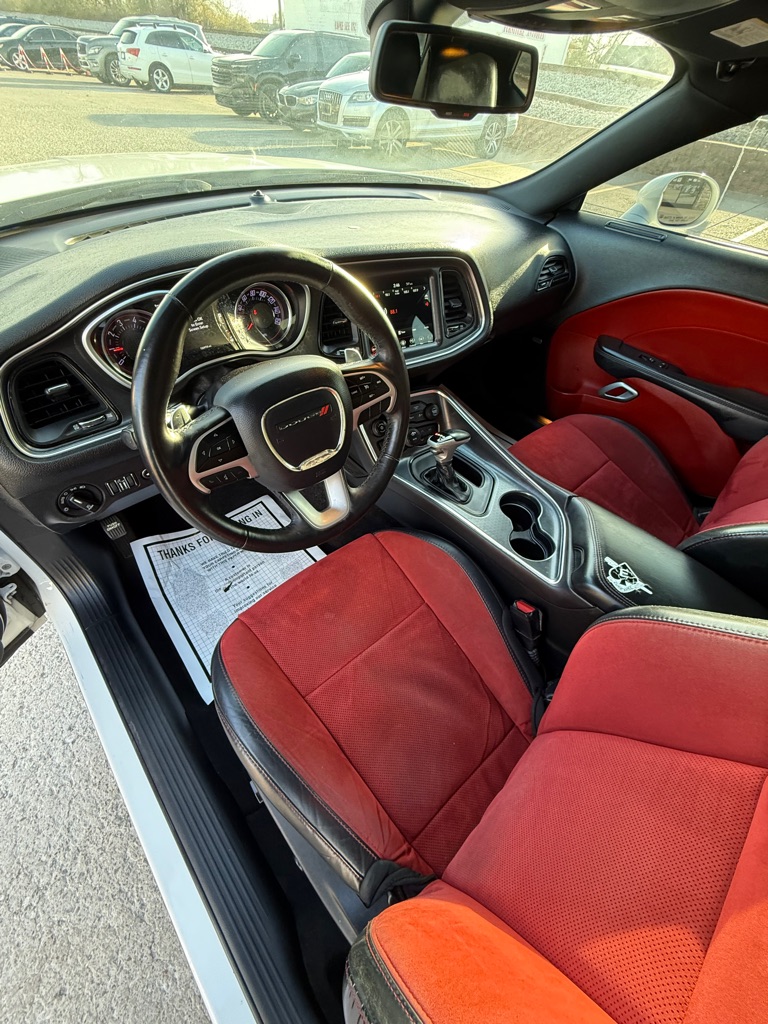 Additional photo of vehicle.