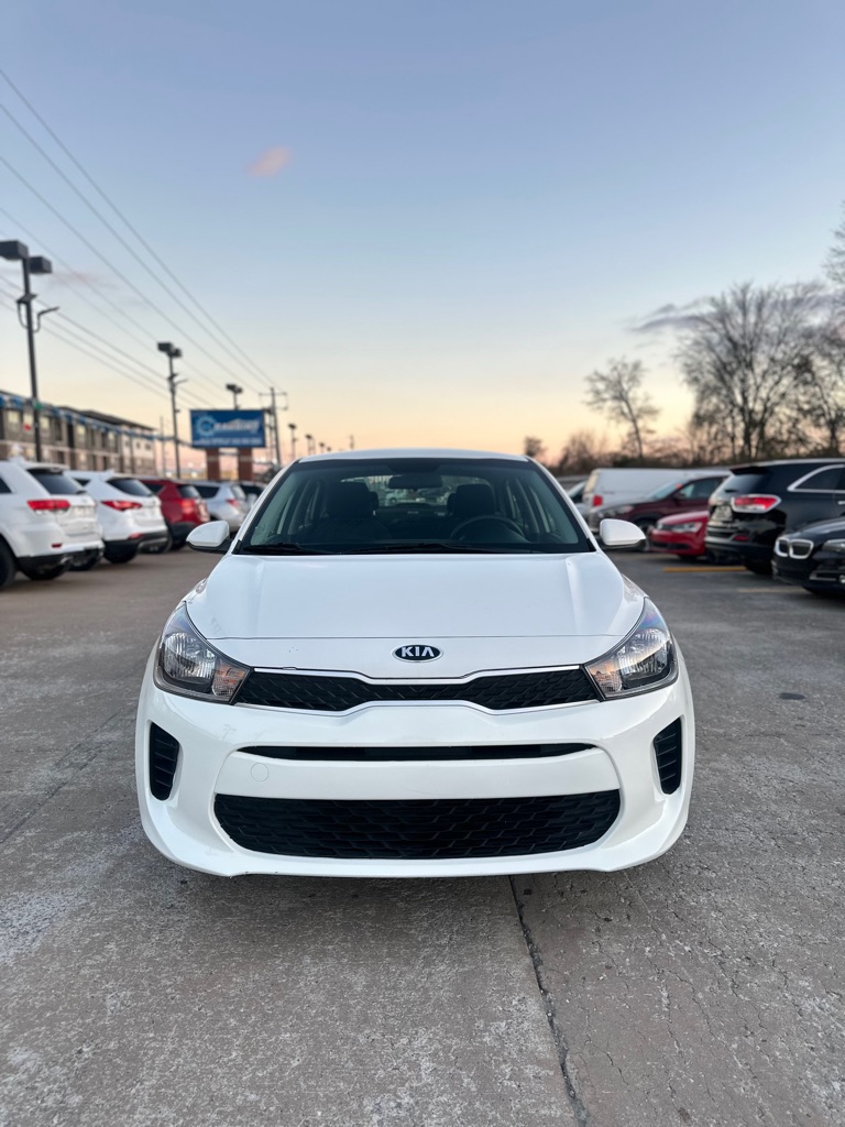 2019 Kia RIO S's photo