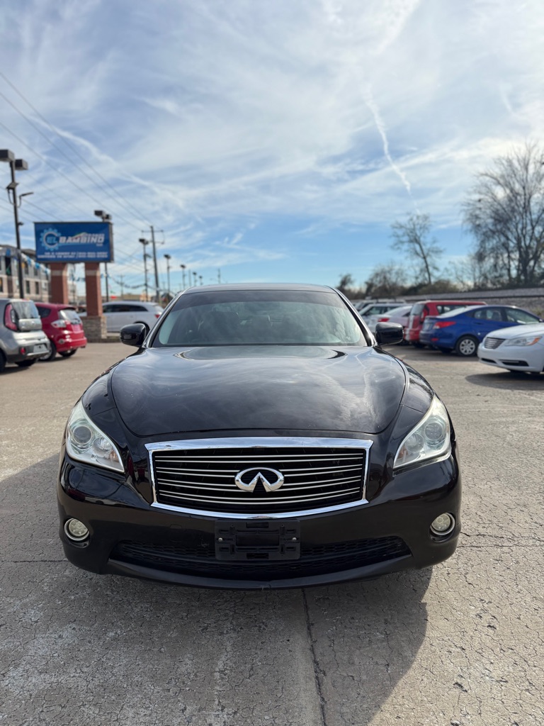2013 INFINITI M 37's photo