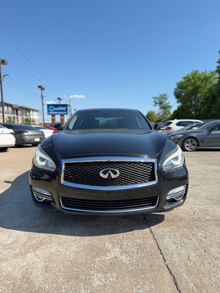 2016 INFINITI Q70L 3.7 L's photo