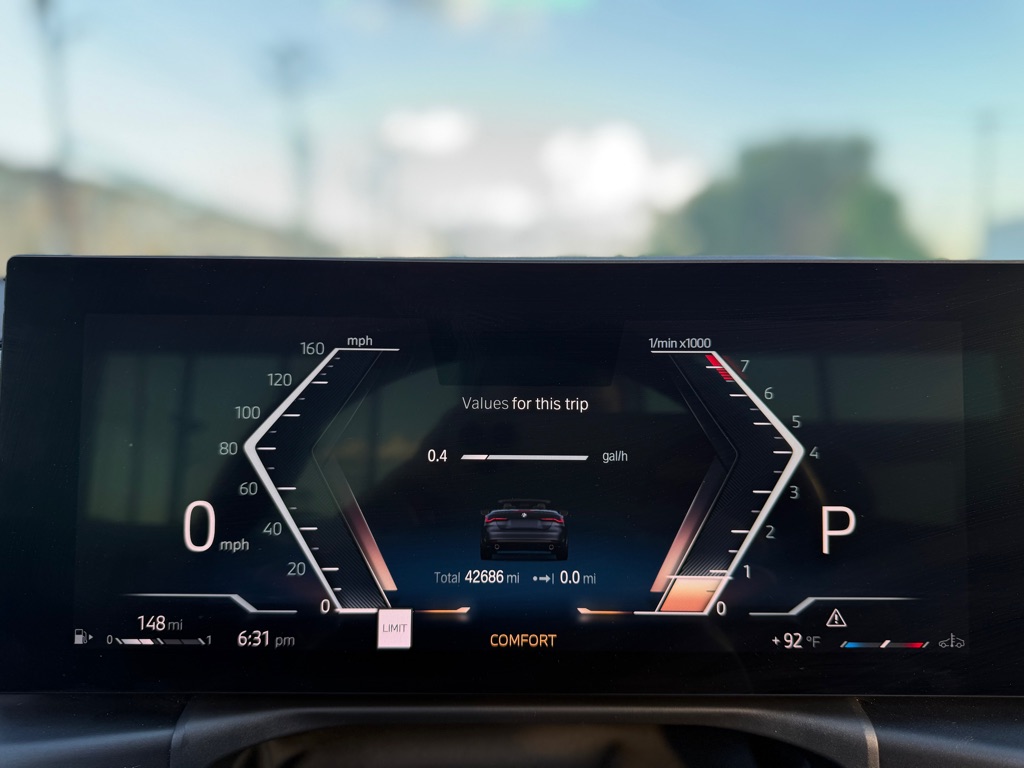 Additional photo of vehicle.