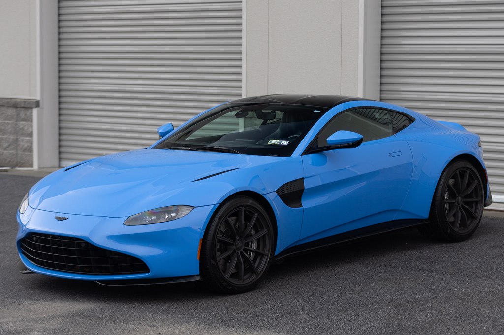 Photo 50 of this ASTON MARTIN VANTAGE