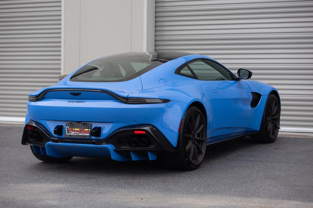 Photo 19 of this ASTON MARTIN VANTAGE