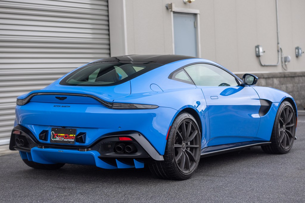 Photo 61 of this ASTON MARTIN VANTAGE