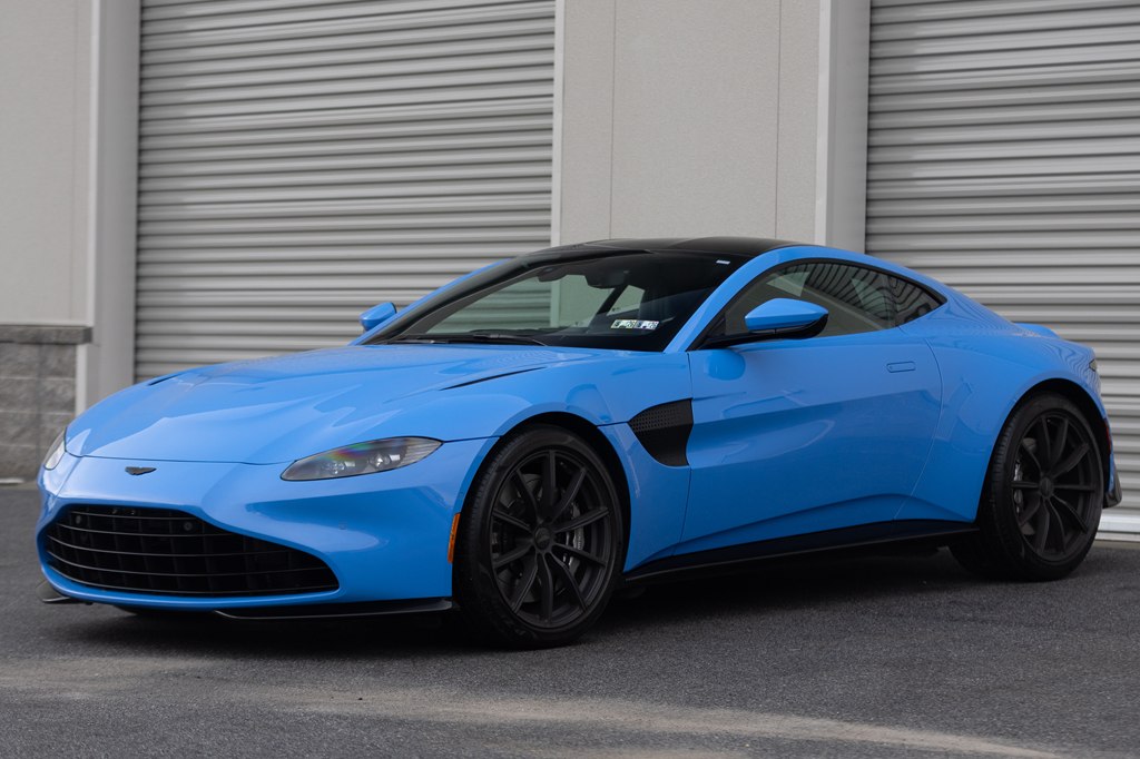 Photo 49 of this ASTON MARTIN VANTAGE
