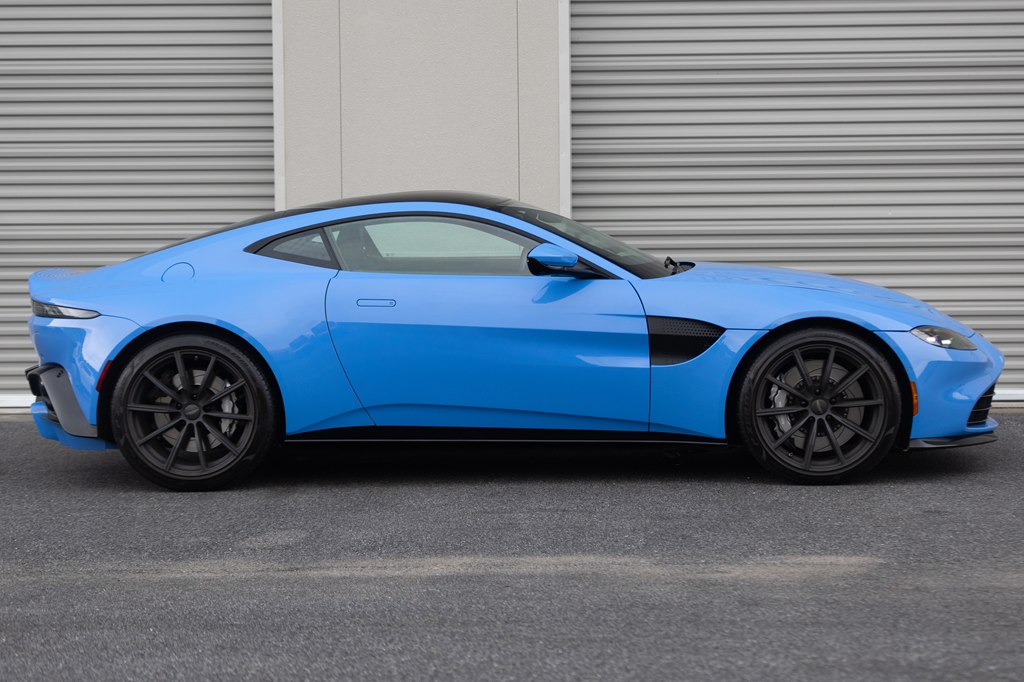 Photo 55 of this ASTON MARTIN VANTAGE