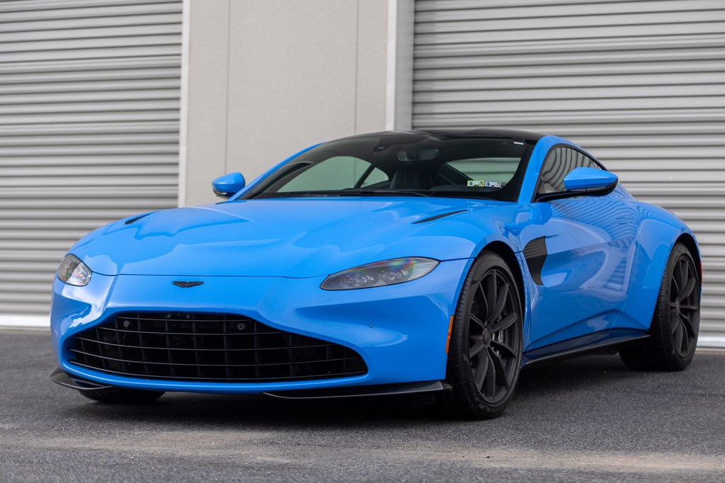 Photo 47 of this ASTON MARTIN VANTAGE