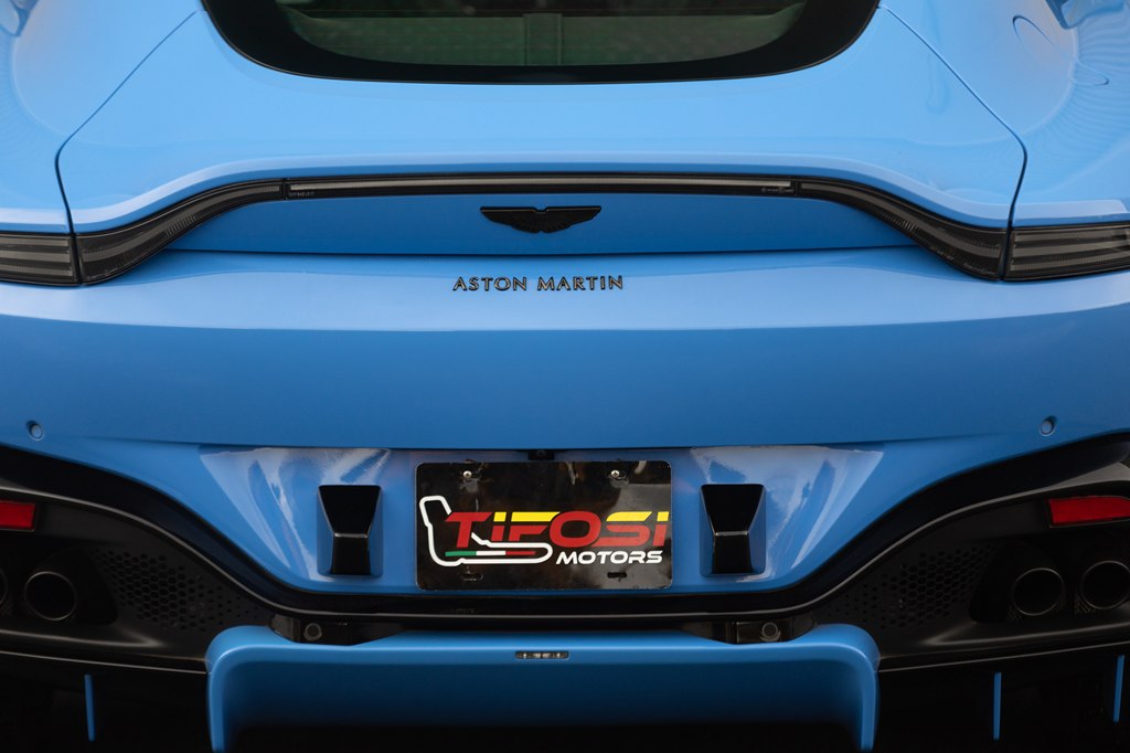 Photo 24 of this ASTON MARTIN VANTAGE