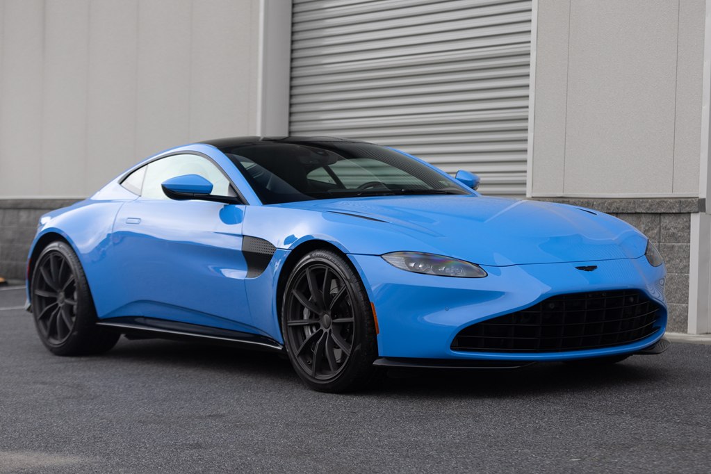 Photo 52 of this ASTON MARTIN VANTAGE