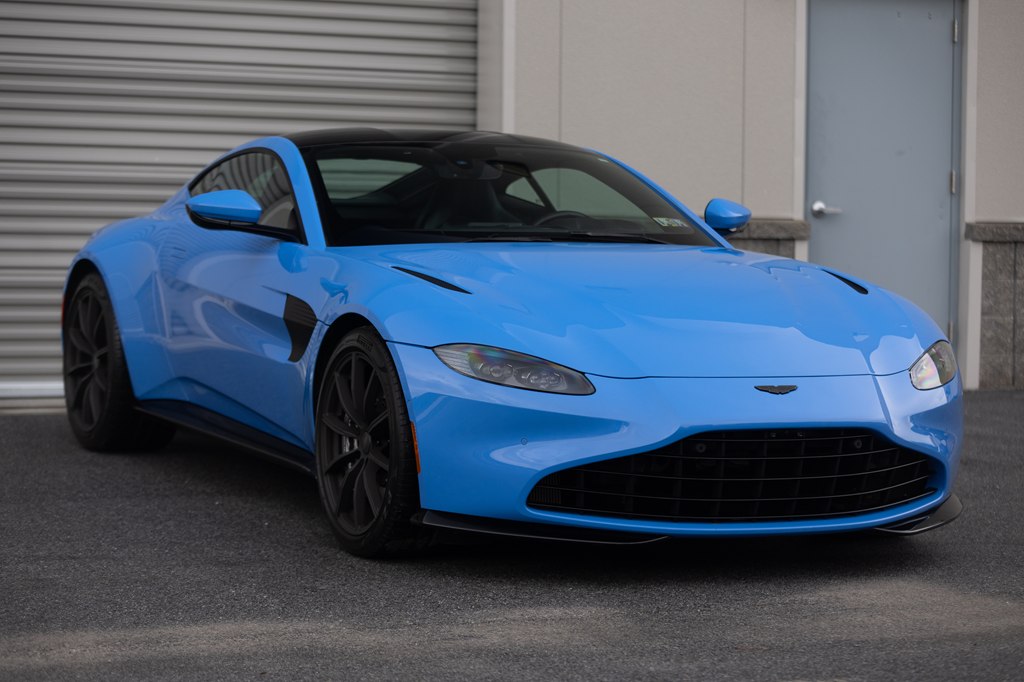 Photo 41 of this ASTON MARTIN VANTAGE