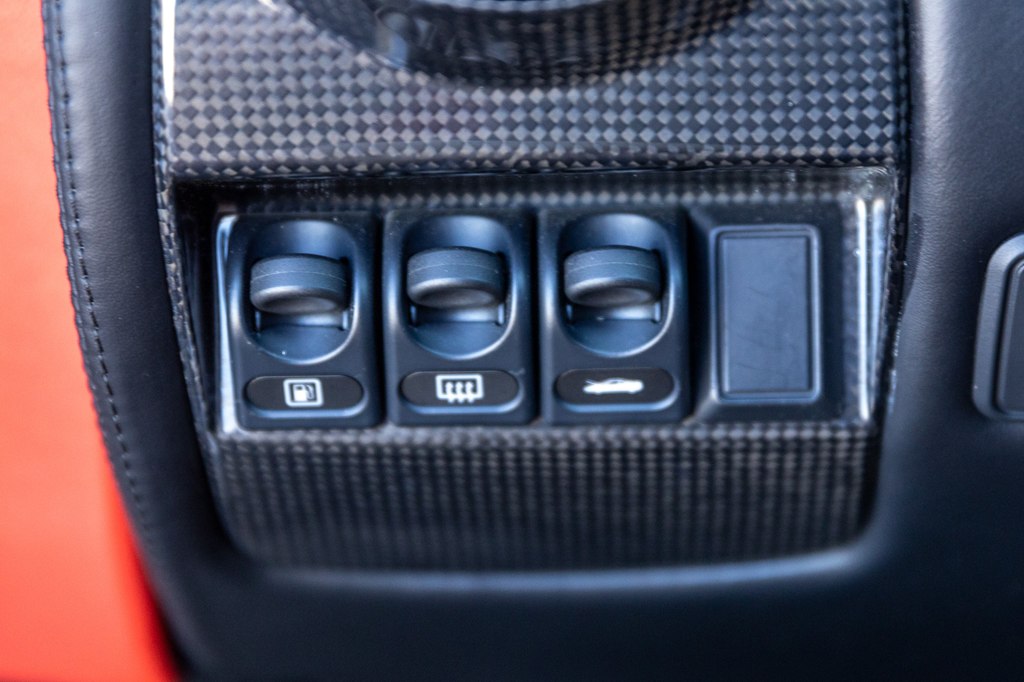 Photo 90 of this FERRARI F430