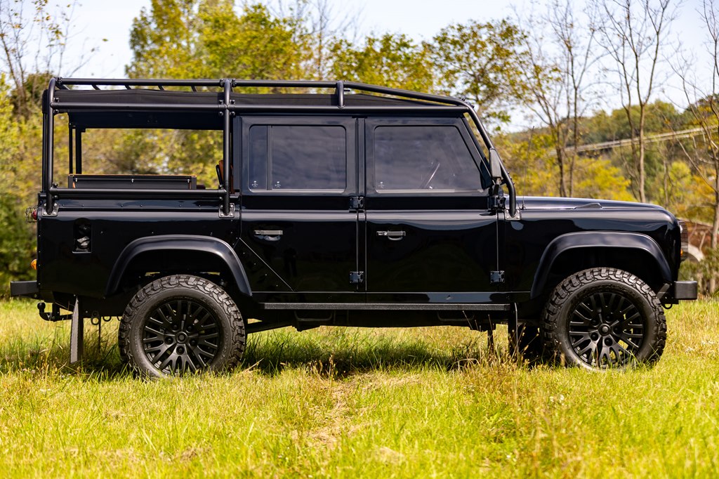 Photo 15 of this LAND ROVER DEFENDER 110
