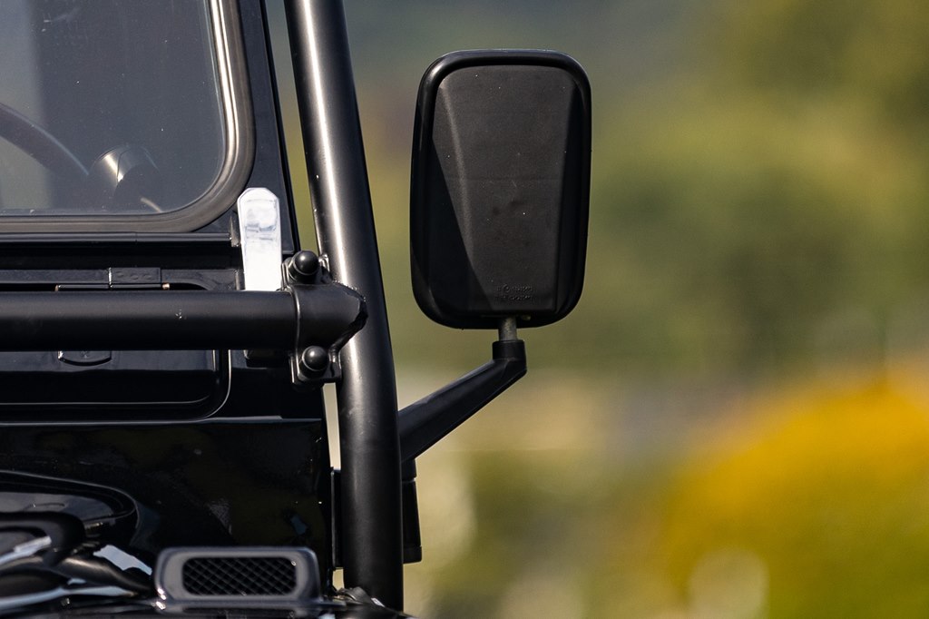 Photo 29 of this LAND ROVER DEFENDER 110