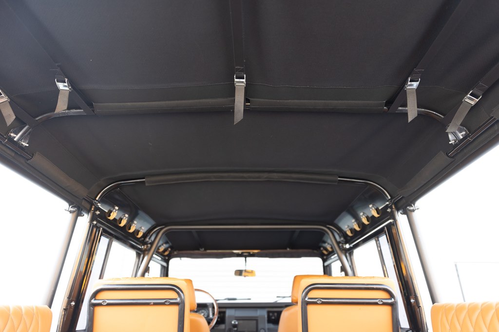 Photo 82 of this LAND ROVER DEFENDER 110