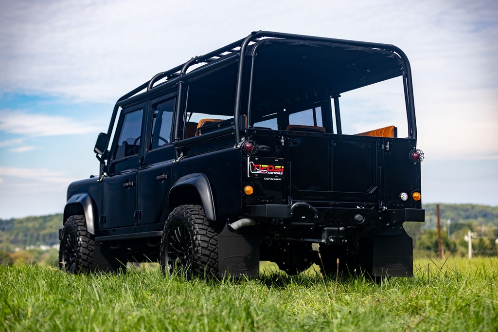 Photo 45 of this LAND ROVER DEFENDER 110
