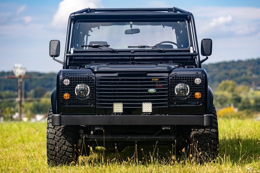 Photo 30 of this LAND ROVER DEFENDER 110