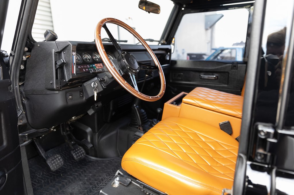 Photo 91 of this LAND ROVER DEFENDER 110