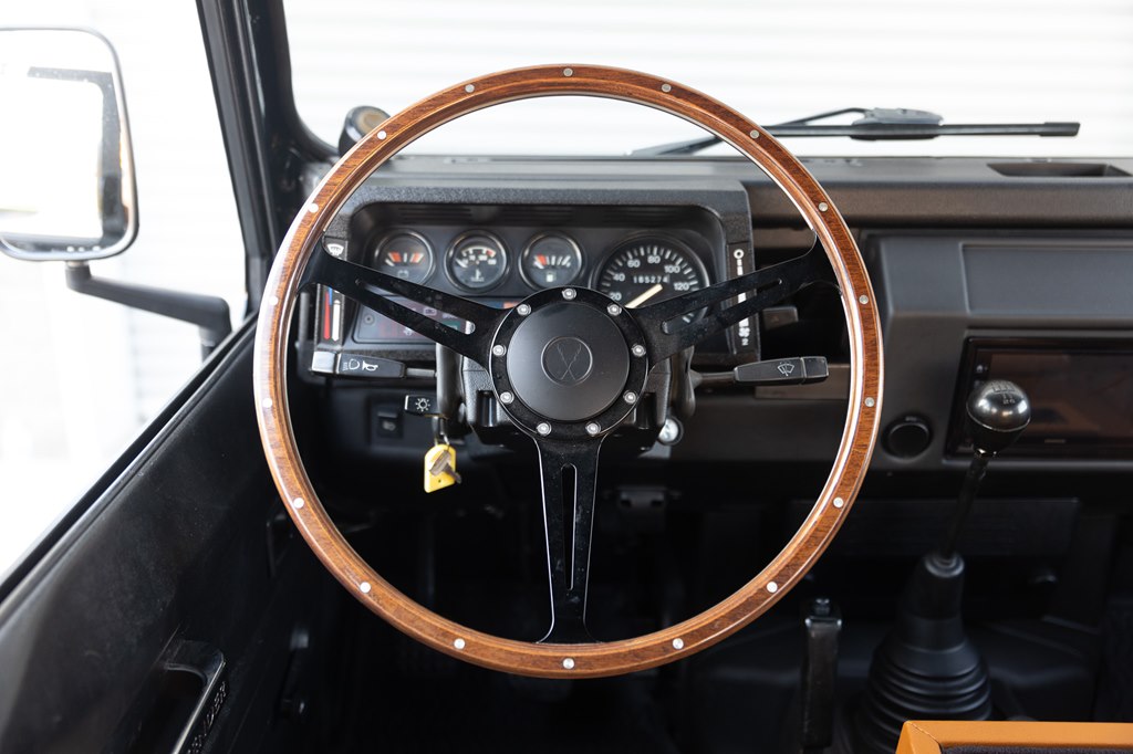 Photo 72 of this LAND ROVER DEFENDER 110