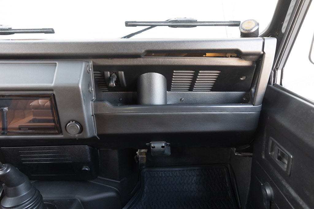 Photo 73 of this LAND ROVER DEFENDER 110
