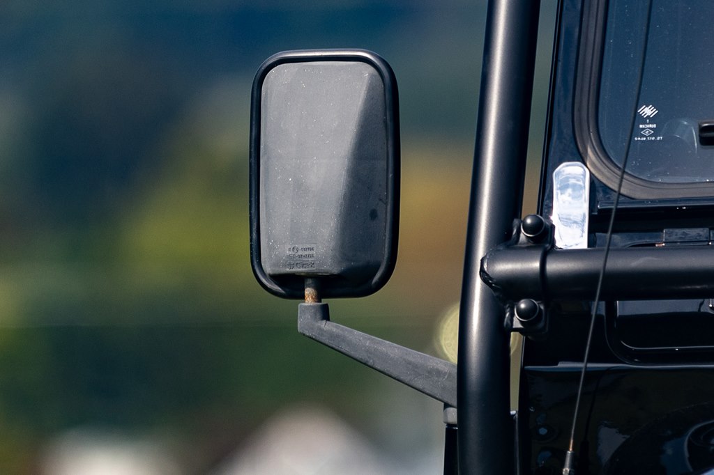 Photo 26 of this LAND ROVER DEFENDER 110