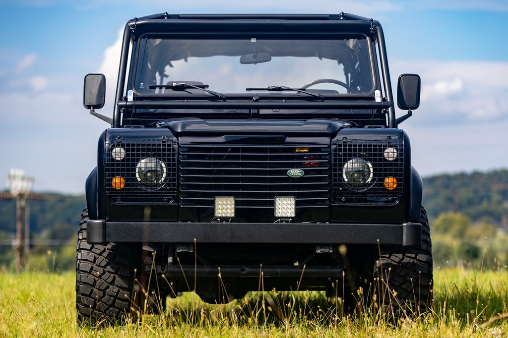 Photo 2 of this LAND ROVER DEFENDER 110