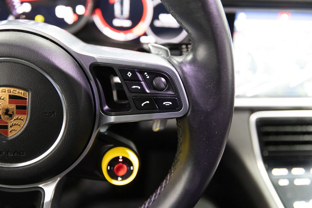 Photo 83 of this PORSCHE PANAMERA