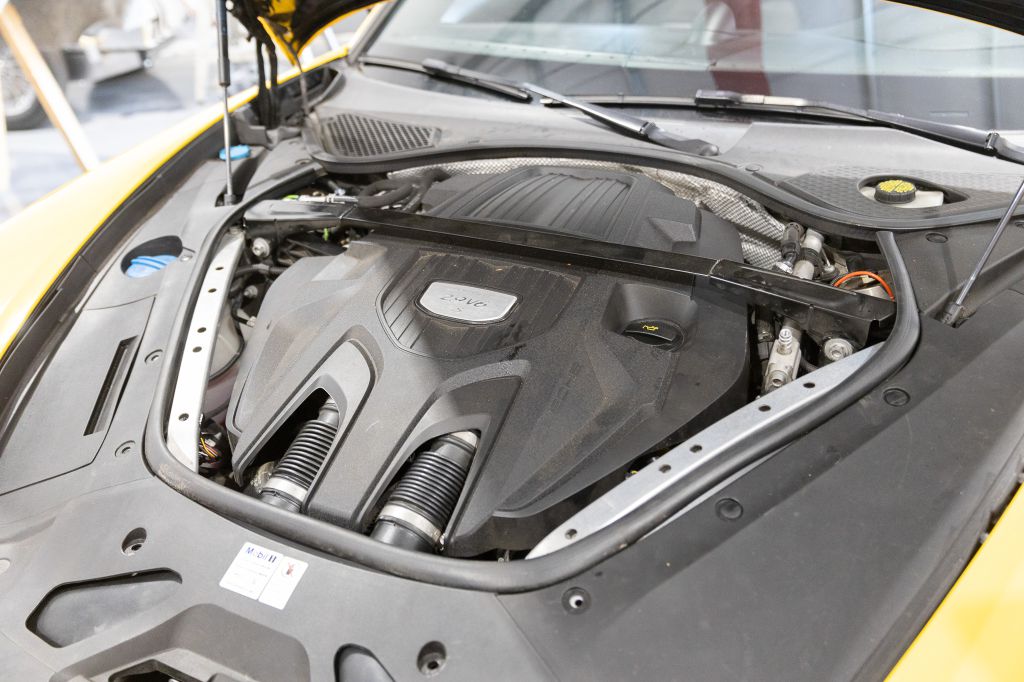 Photo 114 of this PORSCHE PANAMERA
